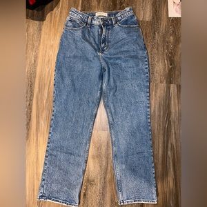 Abercrombie 90’s straight leg curve love